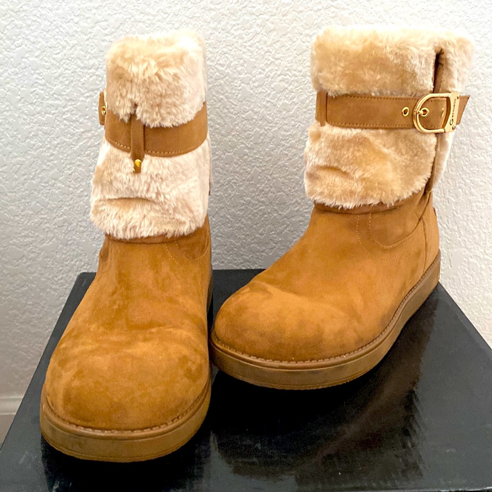 Used once Guess boots super warm